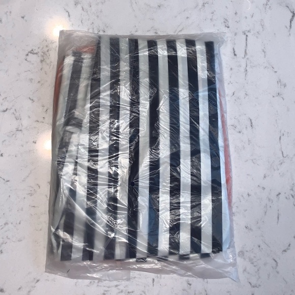 L*Space Swimwear Foldable Reusable Shopping Tote - Picture 5 of 5